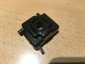 Connettore Hella per lampade Bilux Mercedes 190 SL, Porsche 356, Opel Captain e altri - Foto 1 di 2