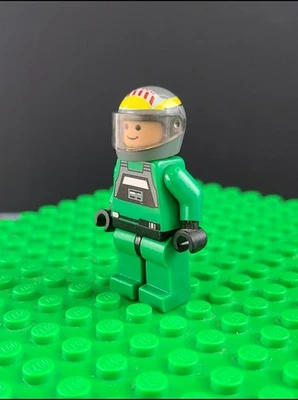 LEGO Star Wars Episode VI 6207 Rebel Pilot A-wing - Green Jumpsuit Minifigure! - Image 1 of 4
