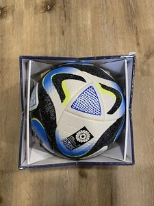 Women's adidas FIFA World Cup 2023 Oceaunz Pro Official Match Ball HT9011 Size 5 - Picture 1 of 3