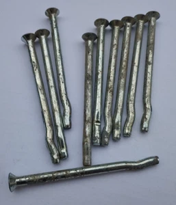 Ancoraggi a punta 1/4" x 4" testa piatta antimanomissione confezione da 10 pin ancoraggi - Foto 1 di 24