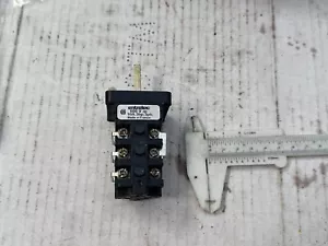 Interruptor de desconexión/interruptor CAM entreelec VY10/H/M32RA/H10 - sin perilla - Imagen 1 de 8