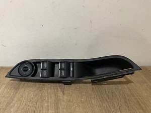 FORD FOCUS 5DR FAHRERFENSTER / SPIEGEL SCHALTER VERKLEIDUNG F1ET-14A132AB - Bild 1 von 2
