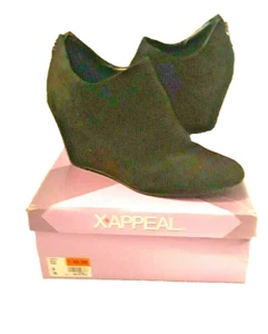 Women's Size 9 XAPPEAL Black Suede High Heel Wedge Espadrille Fashionable Shoes  - Picture 1 of 4