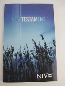 NEW NIV Outreach New Testament by Zondervan Staff and Biblica Staff  - Picture 1 of 4