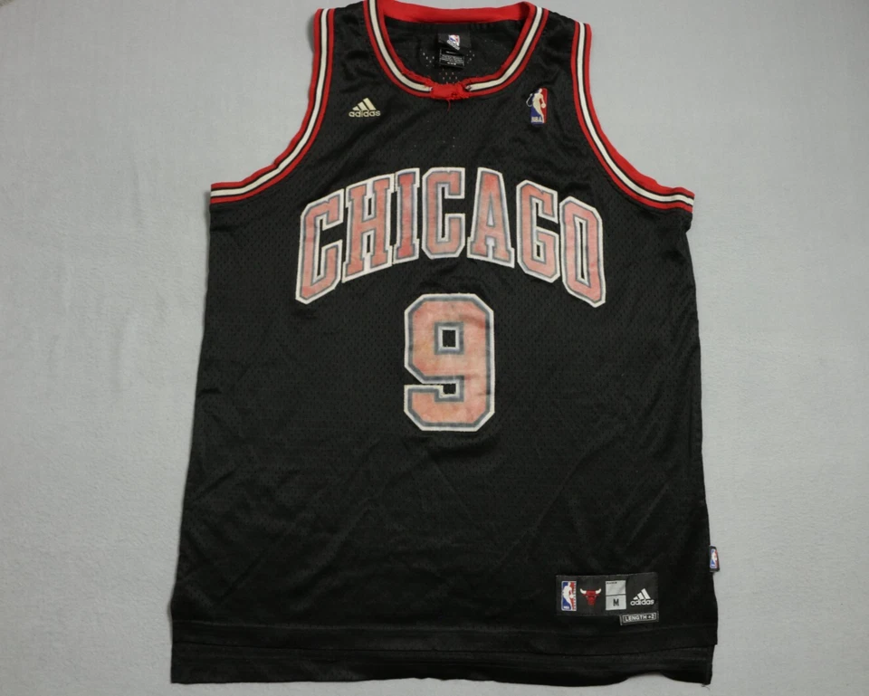 Vintage Luol Deng Chicago Bulls Jersey Mens Medium Large Black NBA Basketball - Image 1 of 4
