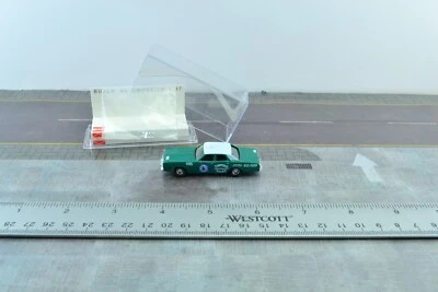 Busch 46610 Dodge Monaco L.A. Los Angeles  Cab /  Taxi  1:87 Scale HO - Image 1 of 2