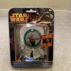 Star Wars Yoda Fireball Yo-Yo ACtion Stand Yo Men! Toy Yomega 2013 NEW - Picture 1 of 15