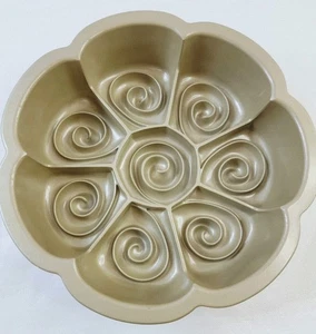Rollo de canela NORDIC WARE 8 bollos pan pull-a-part remolino sartén vacaciones desayuno - Imagen 1 de 10