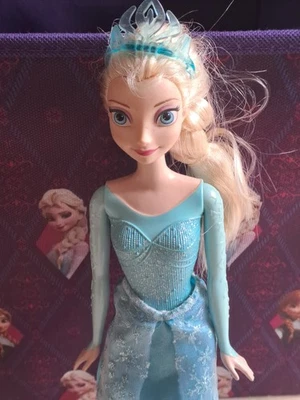 Die Eiskönigin Elsa Puppe von Mattel  - Bild 1 von 4