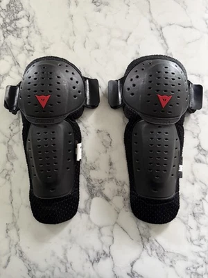 Protetores de joelho Dainese “K” tipo A, par - Imagem 1 de 4