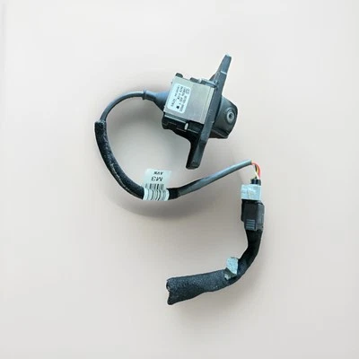 Камера заднего вида 2014 2015 2016 KIA Cadenza резервная парковочная камера от оригинального производителя. - Изображение 1 из 4