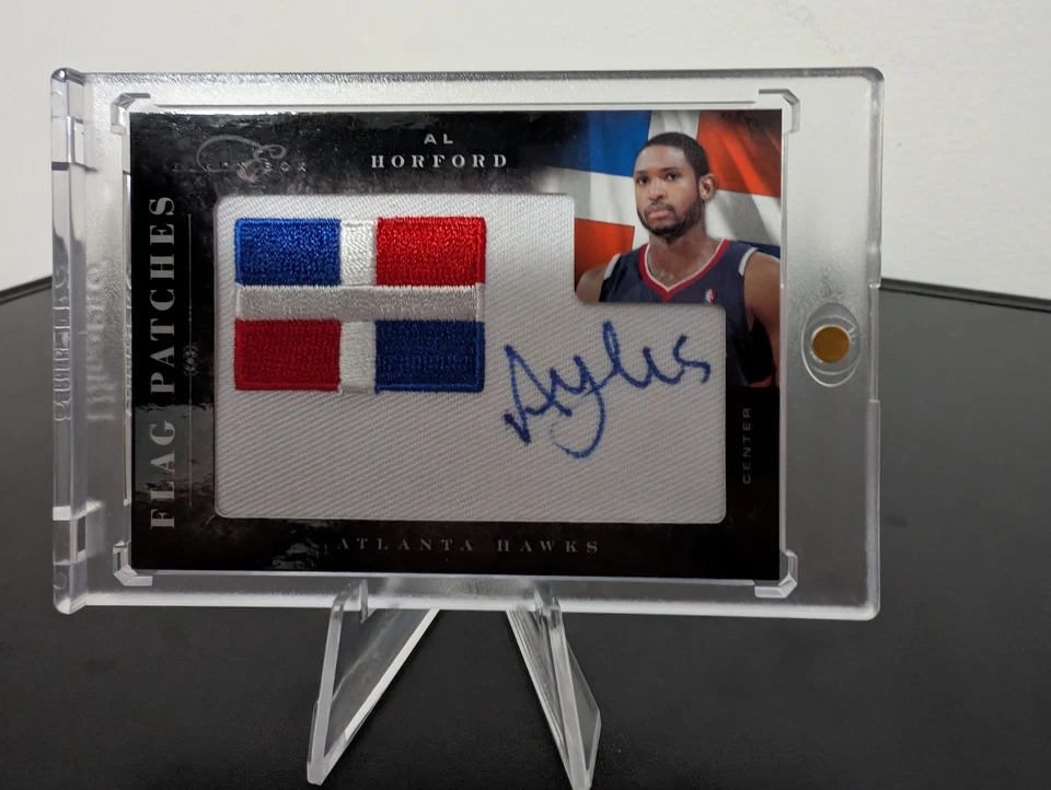 Al Horford 2011 Panini Black Flag Patches Auto Patch #'d /25 Dominican Republic  - Image 1 of 2