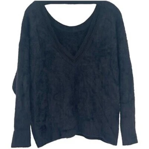Torrid Pullover Sweater Size 6 Black Lace Trim V-Neck Back Faux Fur - Picture 1 of 5