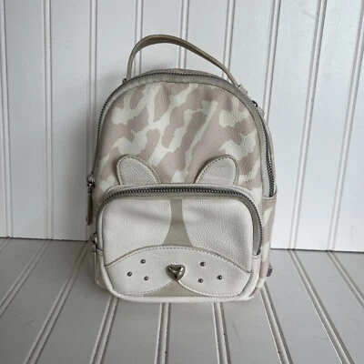 Mini mochila crema Betsey Johnson Kitsch perro BM20740 Foto 1 de 4