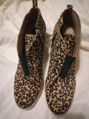 Sapato anabela escondido Linea Paolo Felicia feminino tamanho 11m pele real cabelo de panturrilha leopardo - Imagem 1 de 4