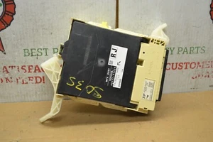 2015-17 Toyota Camry Multiplex Network Body Control 8922106220 Module 18-11F5B2 - Picture 1 of 4