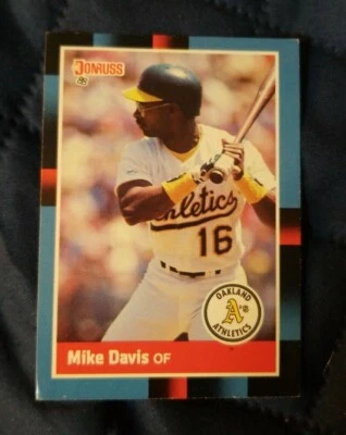 1988 Donruss Oakland Athletics Baseball Card #281 Mike Davis - Image 1 of 2