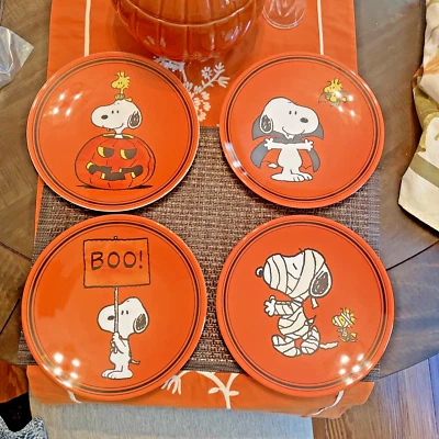 Snoopy Pottery Barn PLATE UTENSIL Peanuts Halloween holiday Disney party SET 8 - - Image 1 of 4