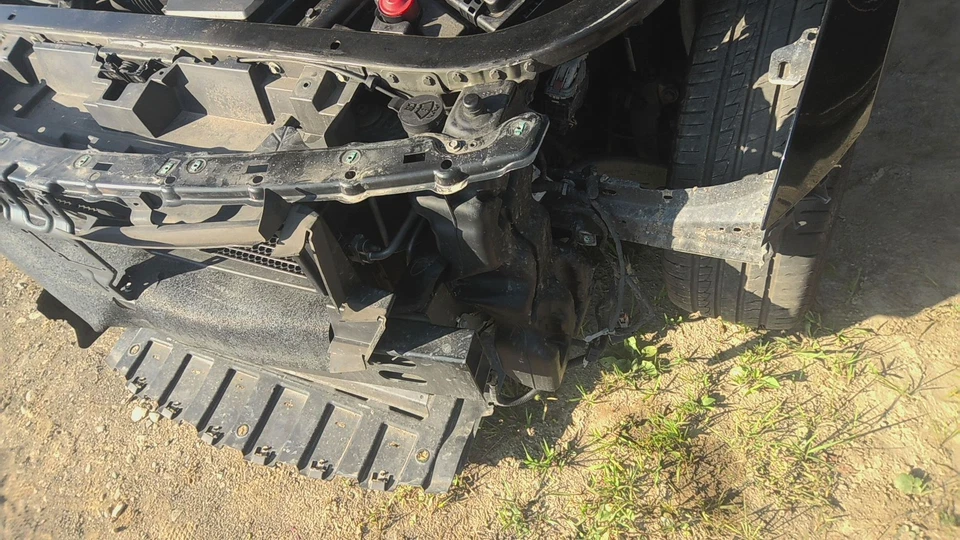 16 CADILLAC CT6 Washer Bottle - Image 1 of 1