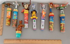 Vintage 90er + Set mit 8 Looney Tunes, Disney & Pixar funktionierenden Schiebepuppen - NEU - Bild 1 von 6