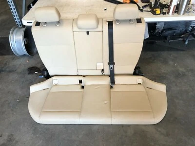  宝马 X1 E84 原始设备制造商 10-15 后座套件 UPPER & LOWER CUSHION ARMREST CUPHOLDER — 第 1/4 张图片