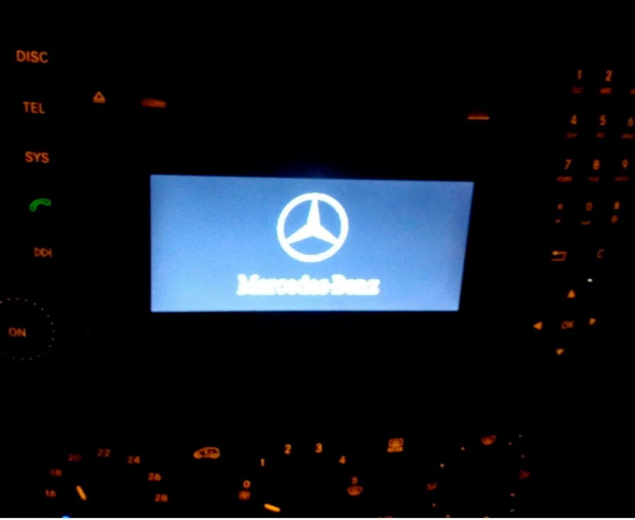 Mercedes W169 W245 W906 Sprinter Navi Navigation Audio 50 APS A1699060600 BD0830 - Bild 1 von 4
