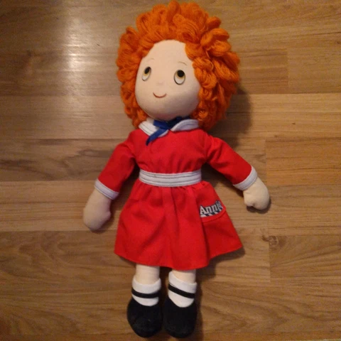 Vintage 1982 Little Orphan Annie Doll 12" Stuffed Plush Toy by Applause Cover