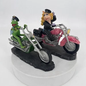 Figuras limitadas de colección Kermit The Frog & Miss Piggy Muppet motocicleta manía chopper - Imagen 1 de 8