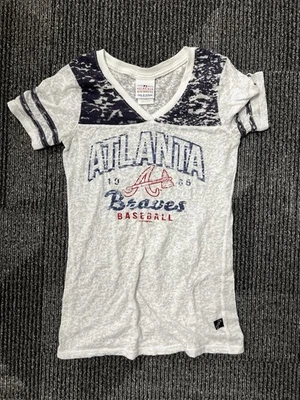 Womens 5th And Ocean Atlanta Braves V Neck, Short Sleeve Shirt, Small - Image 1 of 4