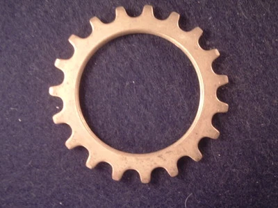 Engranaje de rueda libre Regina Oro 18T NUEVO/NOS de colección roscado- #3 diámetro grande.- Eroica Foto 1 de 2