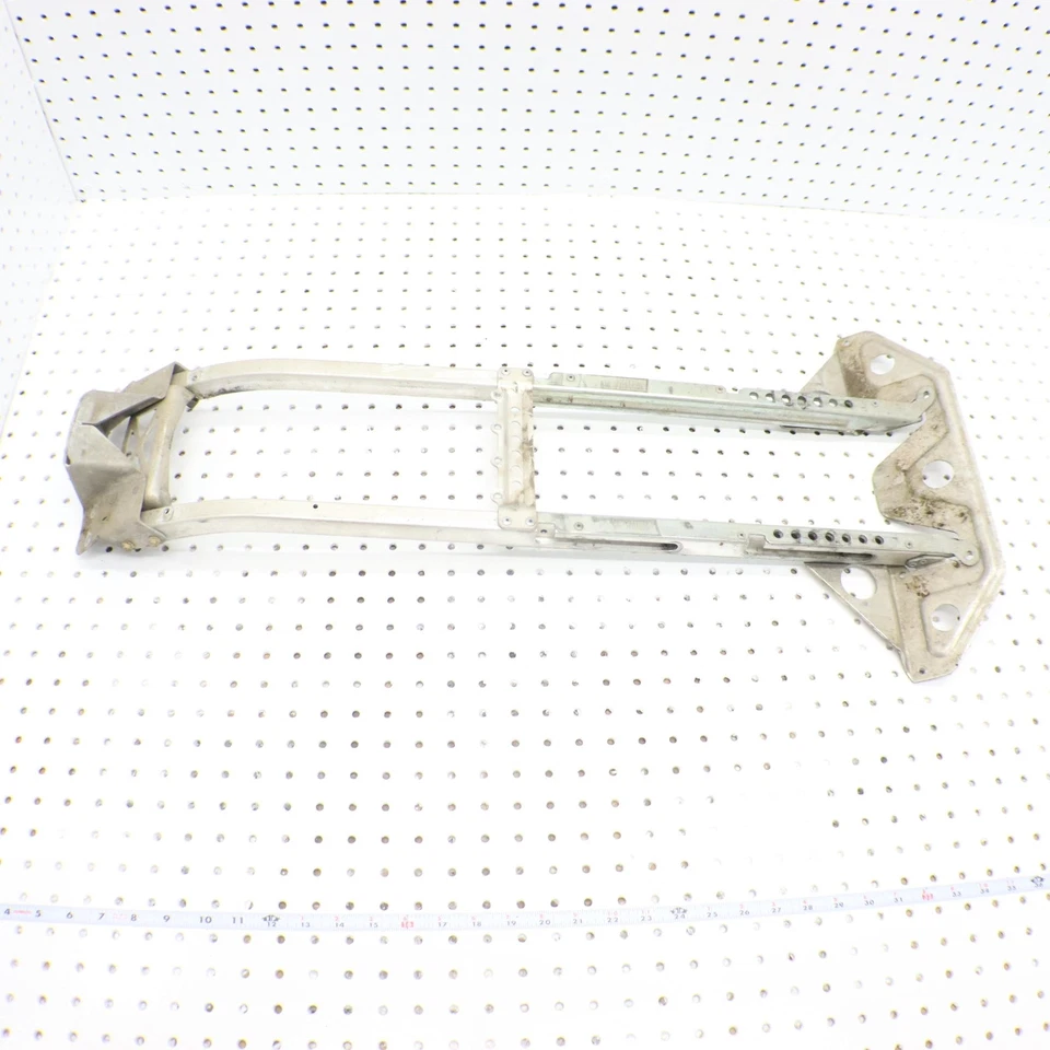 Soporte de montaje de asiento Arctic Cat F8 2011 5606-098 5706-051 5606-094 4606-328 Foto 1 de 4