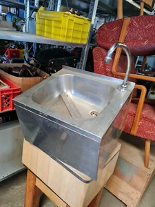 Edelstahlwaschbecken Waschbecken - Bild 1 von 9