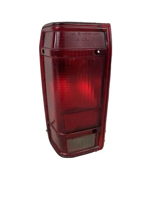 Luz trasera izquierda Ford Ranger 1991-1992 luz trasera lámpara trasera OEM defectos  Foto 1 de 4