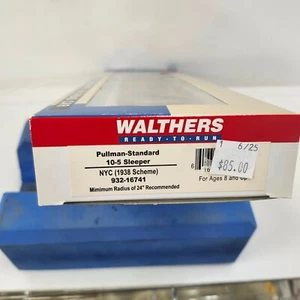 Walthers Ho NYC (1938 Scheme) Pullman-Standard 10-5 Sleeper - Picture 1 of 2