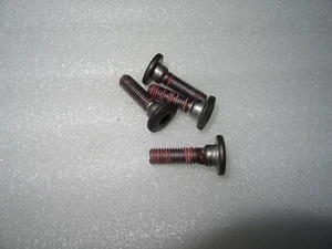 E3. KAWASAKI Z 750 ZR750 J Schrauben Bremsscheibe hinten Bremsscheibenschrauben - Picture 1 of 2