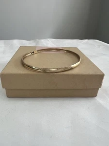 10K Yellow Gold Bangle Bracelet - Picture 1 of 5