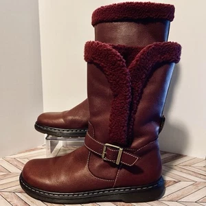 Dr. Martens Brielle Lammfell Rigger Stiefel M 8 W 9 Kirschrot Kunstfell gefüttert - Bild 1 von 9
