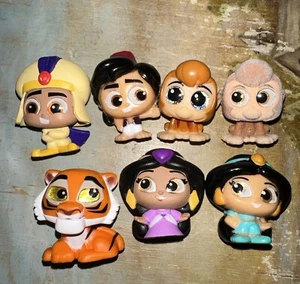 Disney Doorables Aladdin Lot Of 7 - Picture 1 of 5