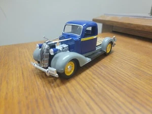 1/32 1936 CUSTOM DODGE FLATBED PICKUP DIECAST  - Picture 1 of 10
