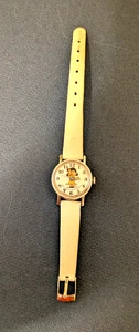 Orologio da polso vintage Peanuts United Feature Syndicate Lucy carica - funzionante! - Foto 1 di 4