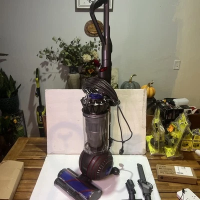 New Dyson Ball Animal 3 Vacuum Cleaner 405866-01*READ DESCRIPTION* - Image 1 of 4