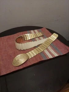 Gold Colored elastic waist belt with golden clasp - Picture 1 of 1