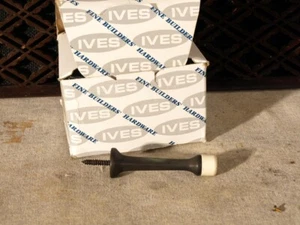 Ives by Schlage starre Türstopper Bronze mit Ölschliff 10er Box - Bild 1 von 8