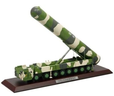 1:72 40CM DF-41 Intercontinental Ballistic Missile Launcher Truck Diecast Model - Image 1 of 4