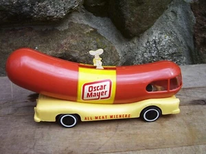 OSCAR MAYER WIENERMOBILE WITH POP UP LITTLE OSCAR ~ 1950's 1ST ED WORKING WIENER - Picture 1 of 18