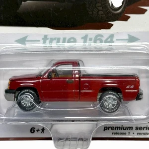 Auto World Muscle 2003 Chevrolet Silverado 4x4 Victory Red 1/64 Cat Eye 1° - Foto 1 di 2