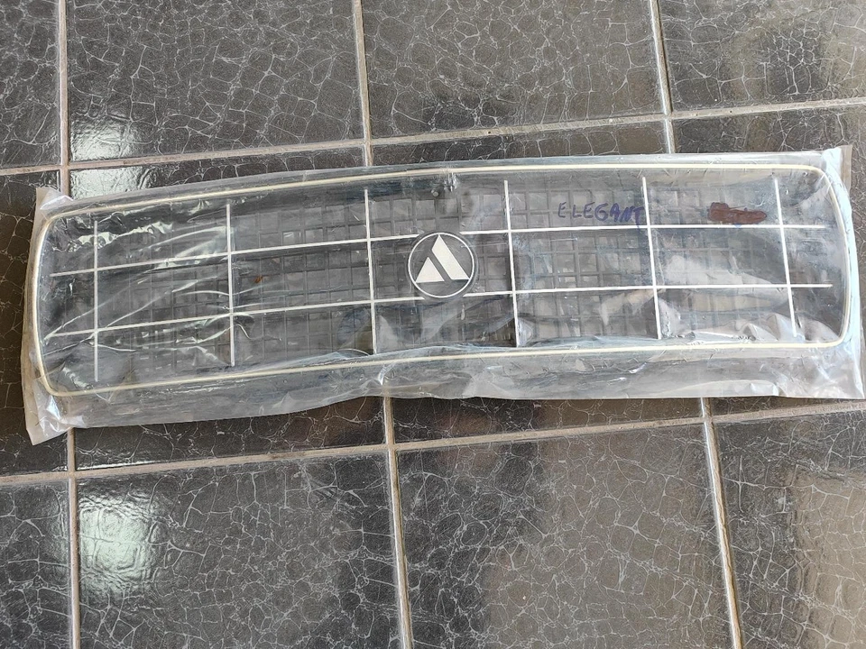 Autobianchi A112 1 2 series Elegante parrilla, griglia mascherina. Foto 1 de 1