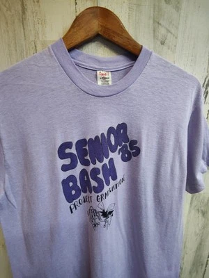 Camiseta De Colección 1985 Senior Bash Project Graduación Abeja Gráfica Adulto Mediana Foto 1 de 4