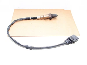 +06-18 Sensor de oxígeno inferior trasero Audi 1K0-998-262-T OEM usado - Imagen 1 de 5