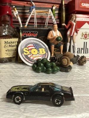 Pontiac Firebird 1977 Hot Wheels Blackwalls Hot Bird usado excelente estado negro HK Foto 1 de 4